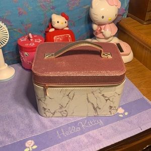 Makeup box